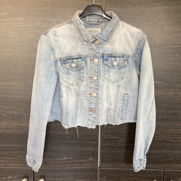 Artisan Hand Painted Abstract Flowers on Back Eighty-Two Denim Jacket Crop Med - Picture 7 of 9